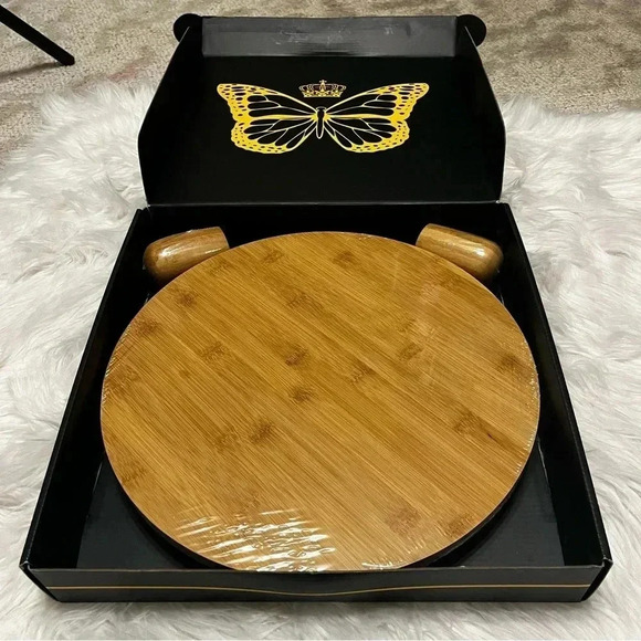 NWOT-Monarch life lazy Susan w- salt & pepper shakers - Picture 1 of 4